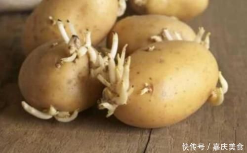 土豆发芽了没办法吃,但是却有大用处,别傻傻扔掉了