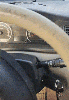 |幽默冷笑话:昨晚和闺蜜还有她老公吃饭,闺蜜去了卫生间