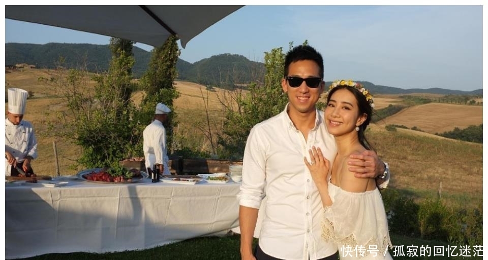 订婚宴中途上了个洗手间，姑娘回来谈崩婚约后庆祝：和我想的一样