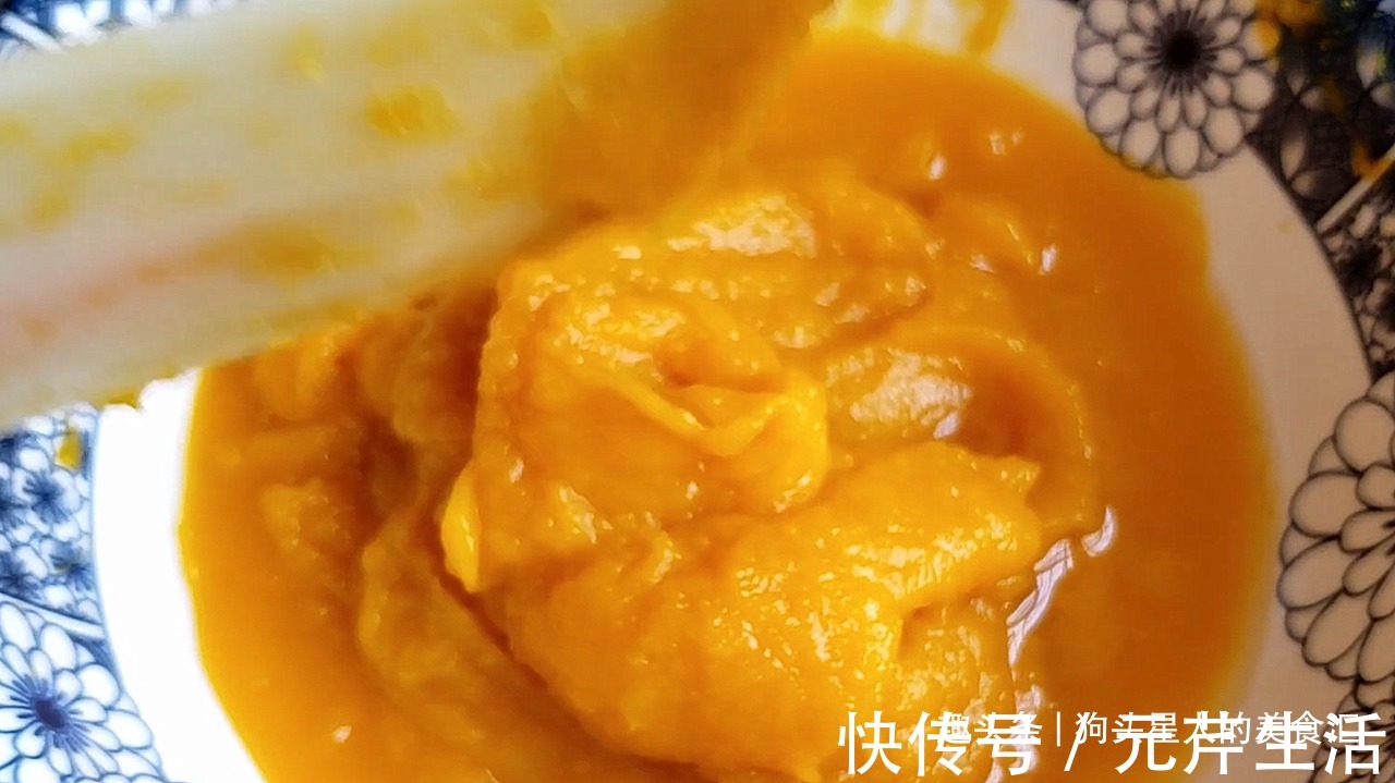 好吃|南瓜不要炒着吃了,教你夏天最好吃的做法,冰凉爽滑,比雪糕好吃