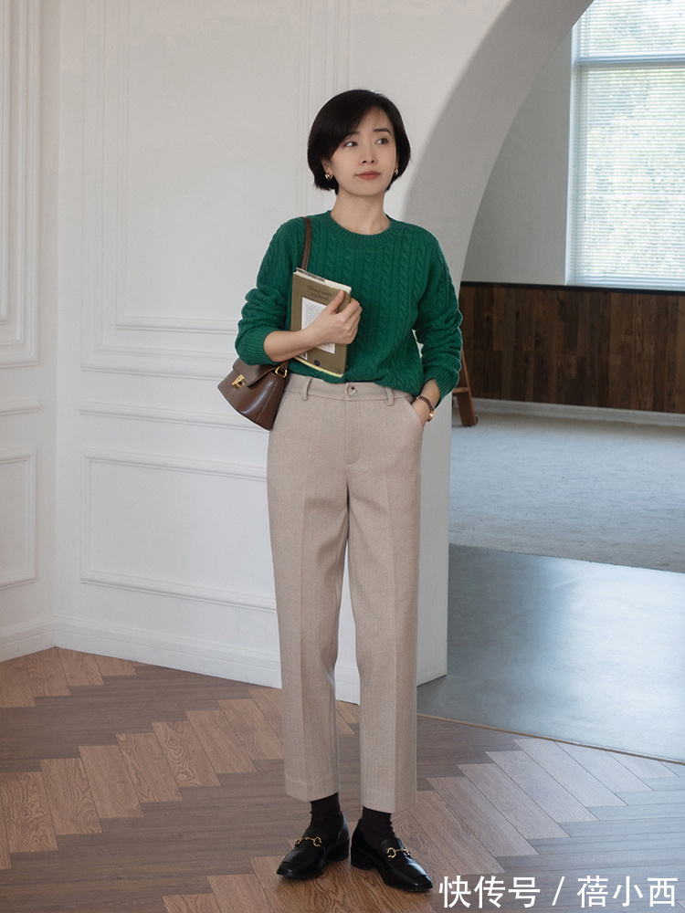 半身裙|OOTD!7款不同的黑色鞋打造一周不重样的造型,冬季穿百搭又减龄