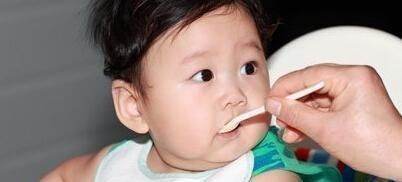 汤泡饭|这3个儿童食品早被医生拉黑,不少家长不知道,还在坚持给娃吃