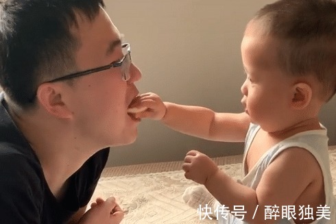 怀疑人生|“贪心奶爸”逗娃火了,娃已怀疑人生太难了,我实在是太难了!