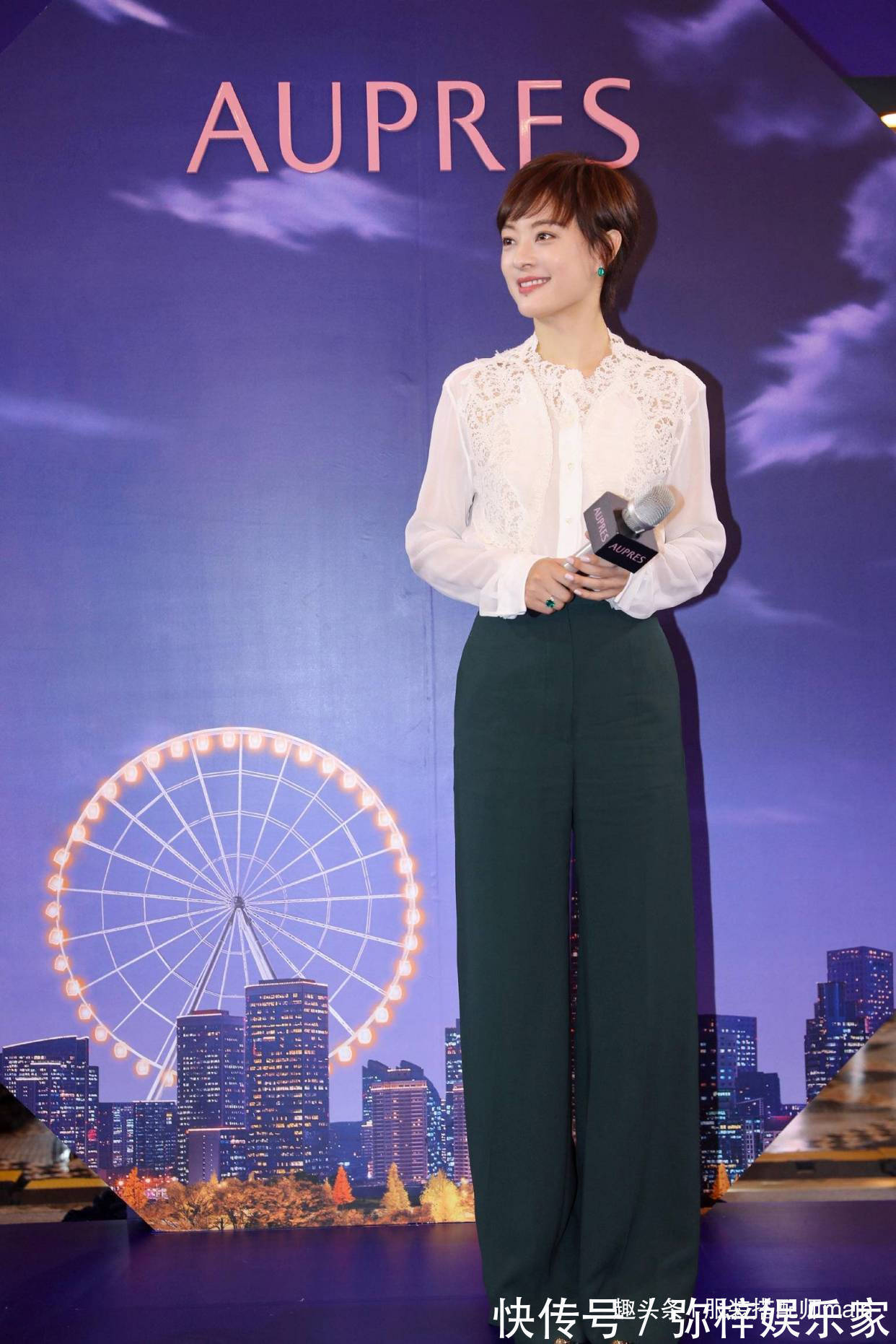 娃娃领 白衬衫+长裤原来还有这么多讲究!不同年龄段搭配出不同的味道