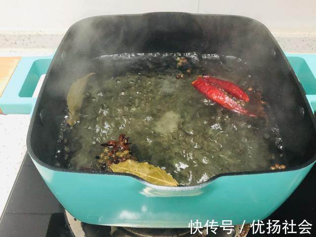 大厨|煮毛豆,有人加酒,有人加醋,都是多此一举,大厨教你正确做法