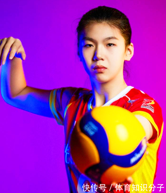 王逸凡|昨日排超两看点:两名16岁女排小将表现抢眼,向津辽女排发起挑战