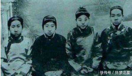 此人|此人心狠手辣,曾活埋几千红军,后雇9架飞机运送财宝,逃至国外!