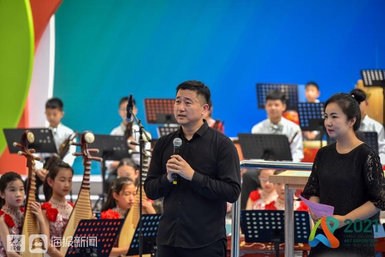 新闻记者|“红色畅想”青岛市少儿民族乐团专场演出圆满成功