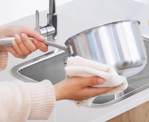 清洁膏|建议大家:若不差钱,记得给厨房安排这3件高级货,好用还不贵