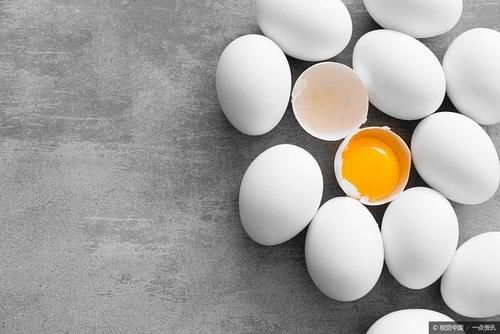 日常生活中|肝不好的人，要适当忌口，有些食物再喜欢也别往嘴里送了