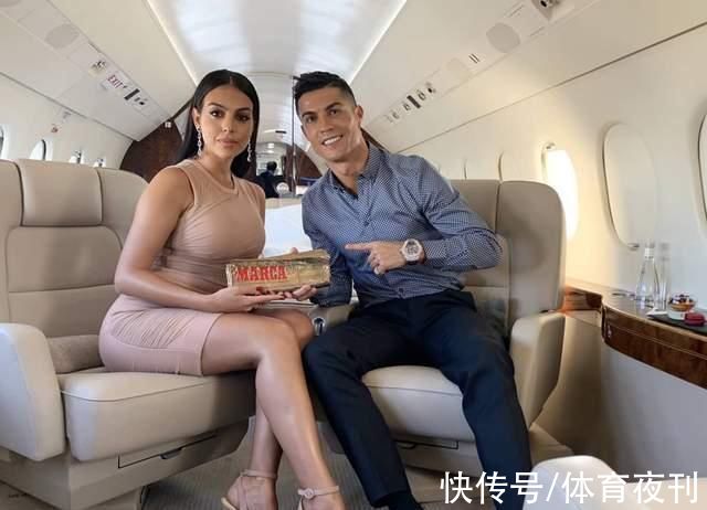 卡戴珊|足坛第一富婆!一条广告收入千万，身材碾压卡戴珊，C罗送飞机!