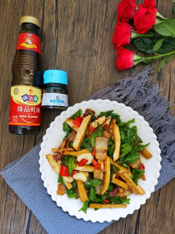 蒜头|五花肉炒青椒豆腐干