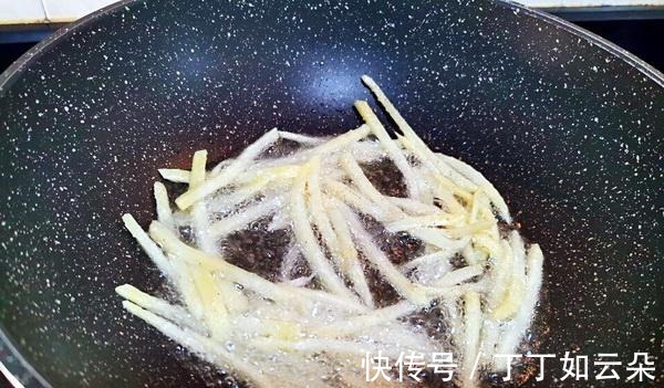 翻新|西红柿炒土豆是经典老菜，翻新做法，就是要赶上新潮流！