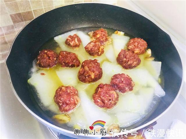 冬瓜如此烧,孩子天天点名要吃,几分钟搞定,营养又好吃