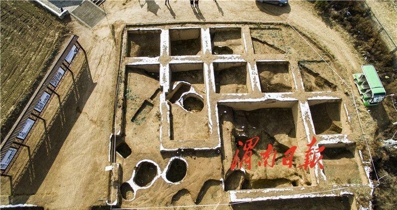 重现|修复文物 重现光彩