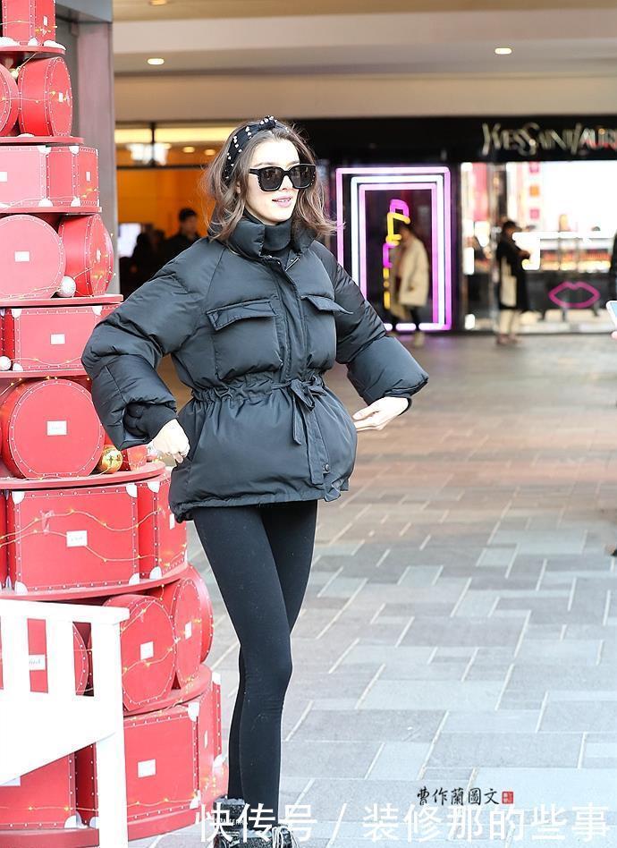 冬末春初,打底裤的用场很大,美女搭配打底裤有技巧、有心得