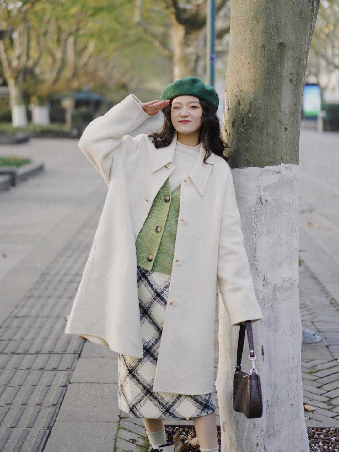 深色系|冬天一定要码住毛呢半裙!温婉优雅又能修饰身材,上身效果贼美