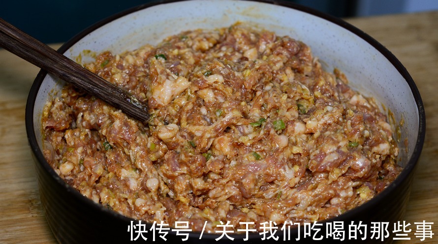 饺子馅怎么调才好吃？记住“5加3不加”，饺子鲜嫩多汁，油润香浓