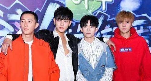 太尴尬：曾经同一组合出道，我还是选手，你却成了导师！