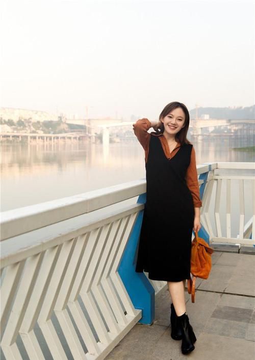 人靠衣装马靠鞍，中年女人想要不装嫩又优雅精致，只要掌握这2点