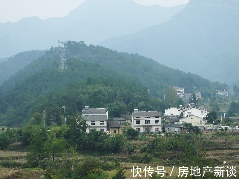 村民|确权“停止”!2022年起,农村房子统统“这样”处理,不用再争了