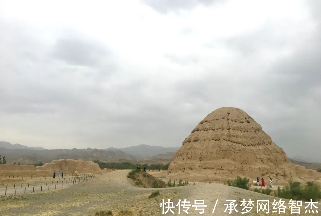 西夏王陵|宁夏银川，去西夏王陵，贺兰山下的穿越骑行