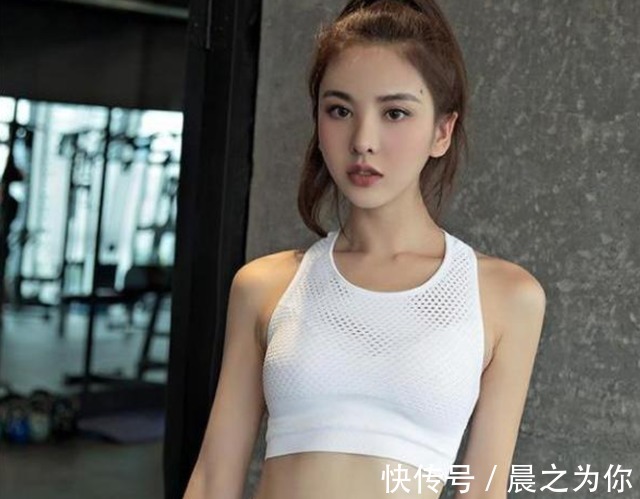 私教|19岁私教拥有曼妙身姿,S曲线玲珑有致,运动是关键