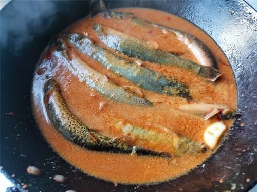 肉质|东北农家泥鳅的做法，不去内脏，不用煎，肉质细嫩入味，味道香浓