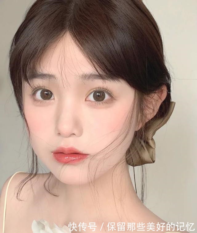 色号 直男眼中女生涂口红VS不涂口红,差距也太大了……!