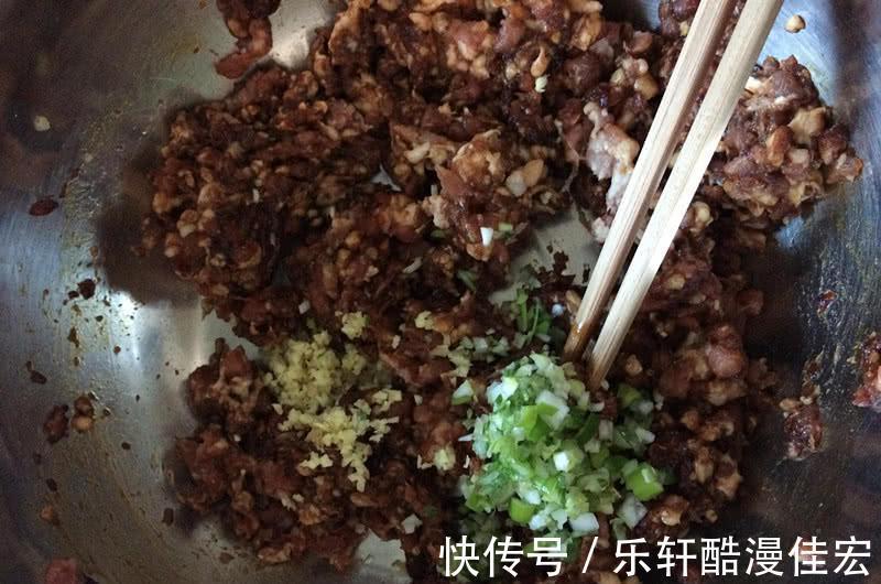 全家|吃上就忘不掉的韭菜馅饼，一包一烙，轻轻松松就做好，全家都爱吃