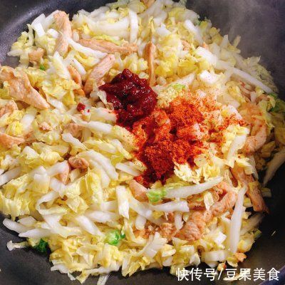 厨娘教你一招巧做无泡菜版“泡菜豆腐汤”