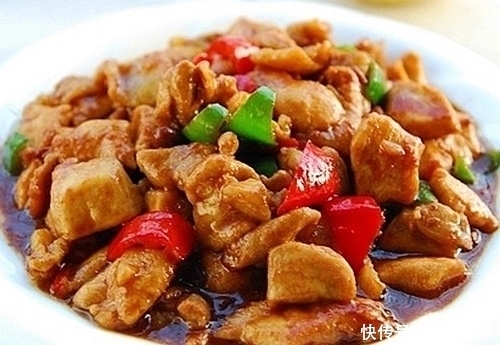 香嫩又不失嚼劲的家常菜,端上桌满屋飘香,让人食欲大增,好吃