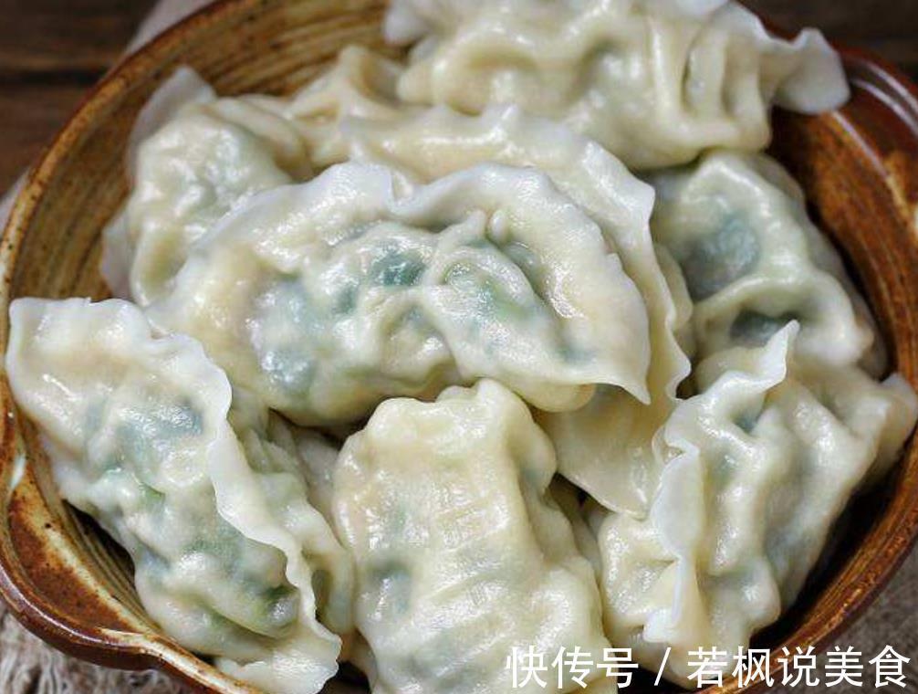 天冷了,用它包饺子,鲜嫩多汁,比白菜馅好吃,老公一次吃两大盘