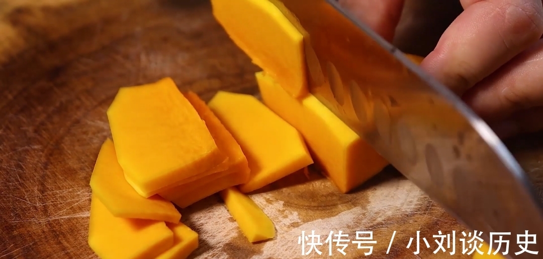 南瓜泥|育儿师强烈推荐,秋季宝宝补锌,别吃牛肉了,换个做法宝宝更爱吃
