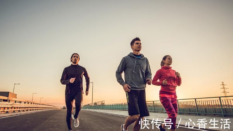 减肥|快走减肥的正确方法是怎样的快走的正确姿势是如何呢