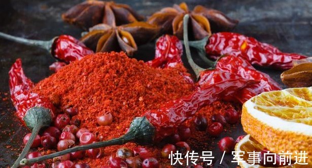 阿姨|45岁阿姨便秘半年,一查是肠癌晚期,身体出现3个症状,要小心