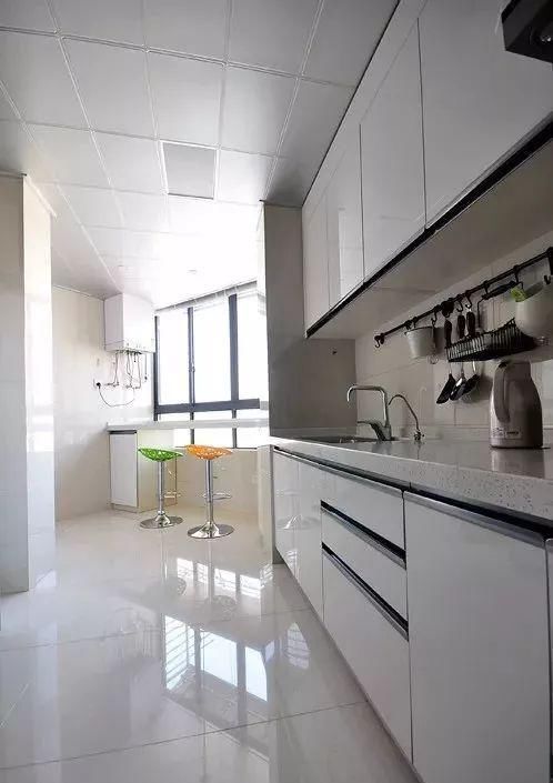 阳台|厨房旁的小阳台原来还可以这么设计,太实用,瞬间后悔我家装早了