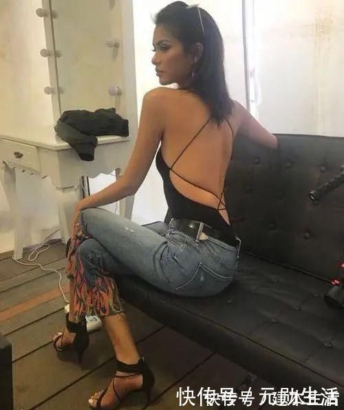 肉肉|背上肉肉多，侧面看很壮，每晚趴着美背，一拉一伸背薄了，气质好