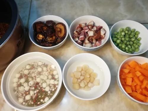  红米八宝饭，好吃的关键在浸泡，时间不同，味道才会好