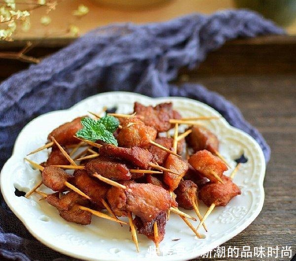 这样做牙签肉,外酥里嫩,隔壁小孩都馋哭了