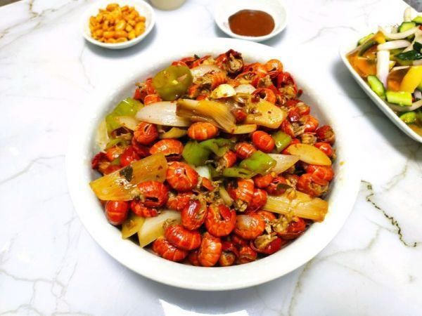 虾尾|麻辣虾尾这么做，健康还营养，好妈妈要收藏