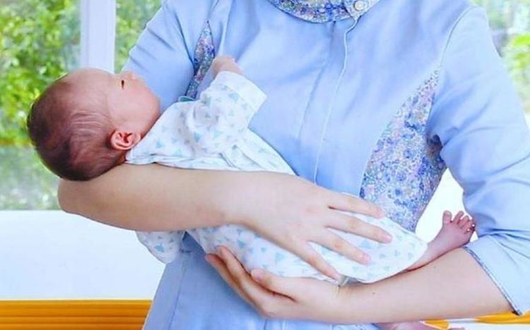 宝宝|家长的3种行为，影响宝宝脊柱发育，长大可能“矮”人一截