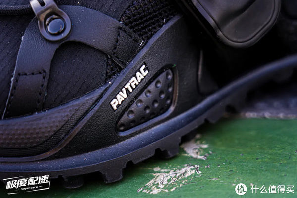 李宁 打破次元壁!潮流与电竞的碰撞可算是玩明白了!