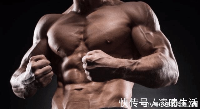 饮食|男人有8块腹肌，若长时间不健身饮食不注意，3个月后有什么变化