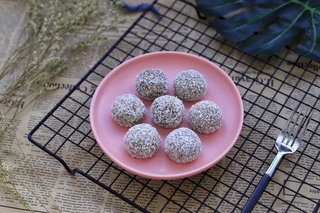 糯米球|穷人的“阿胶”,每周坚持吃2次,补气血脸色好,50岁都不显老