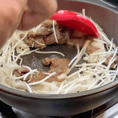豆芽|干炒牛河｜沉浸式｜干香焦爽｜盘底无油｜超级详细