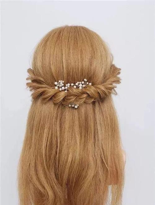 半扎发这样扎，简单又漂亮