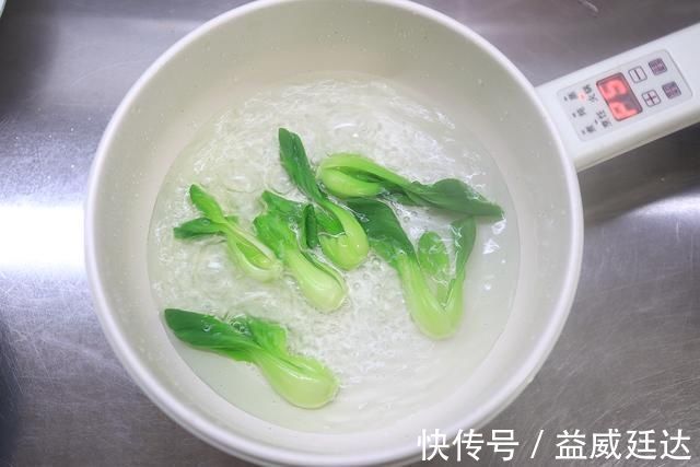 胡萝卜|六一儿童节,给小宝宝做的胡萝卜饭团好看又好吃,大人都想吃