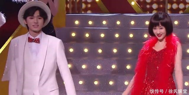 杨澜 30秒的专业稿一字不错!关晓彤在“王牌”展露播音功底,杨澜称赞