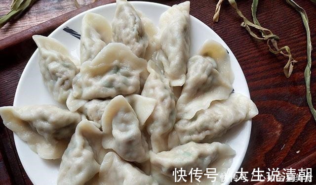 切碎|冷天，我常买它包饺子，泡好切碎拌进肉馅里，脆嫩鲜美，吃着真香